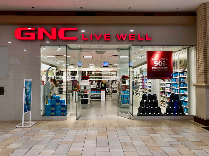 gnc shop walk in premises in USA top brand