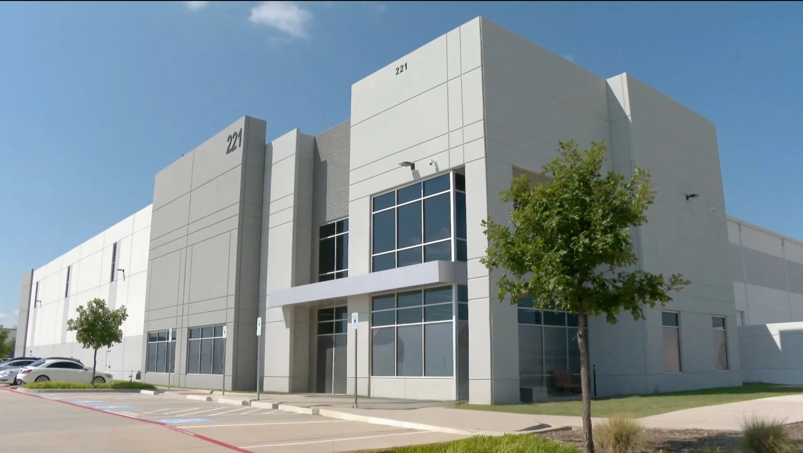 iherb company information