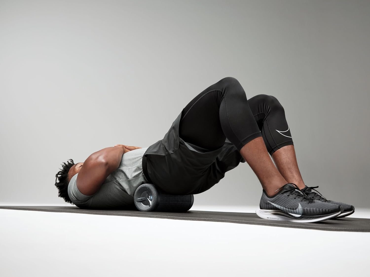 Hyperice Vyper 3 Powerful High-Intensity Vibrating Foam Roller - Image 8